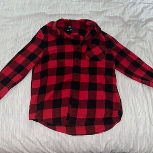 Public Opinion Men’s Medium sized black and red plaid flannel